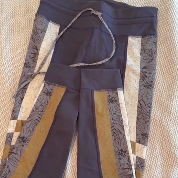 Free People Movement Mid Rise Fired Up Athleasure leggings Sz XS - Picture 3 of 5